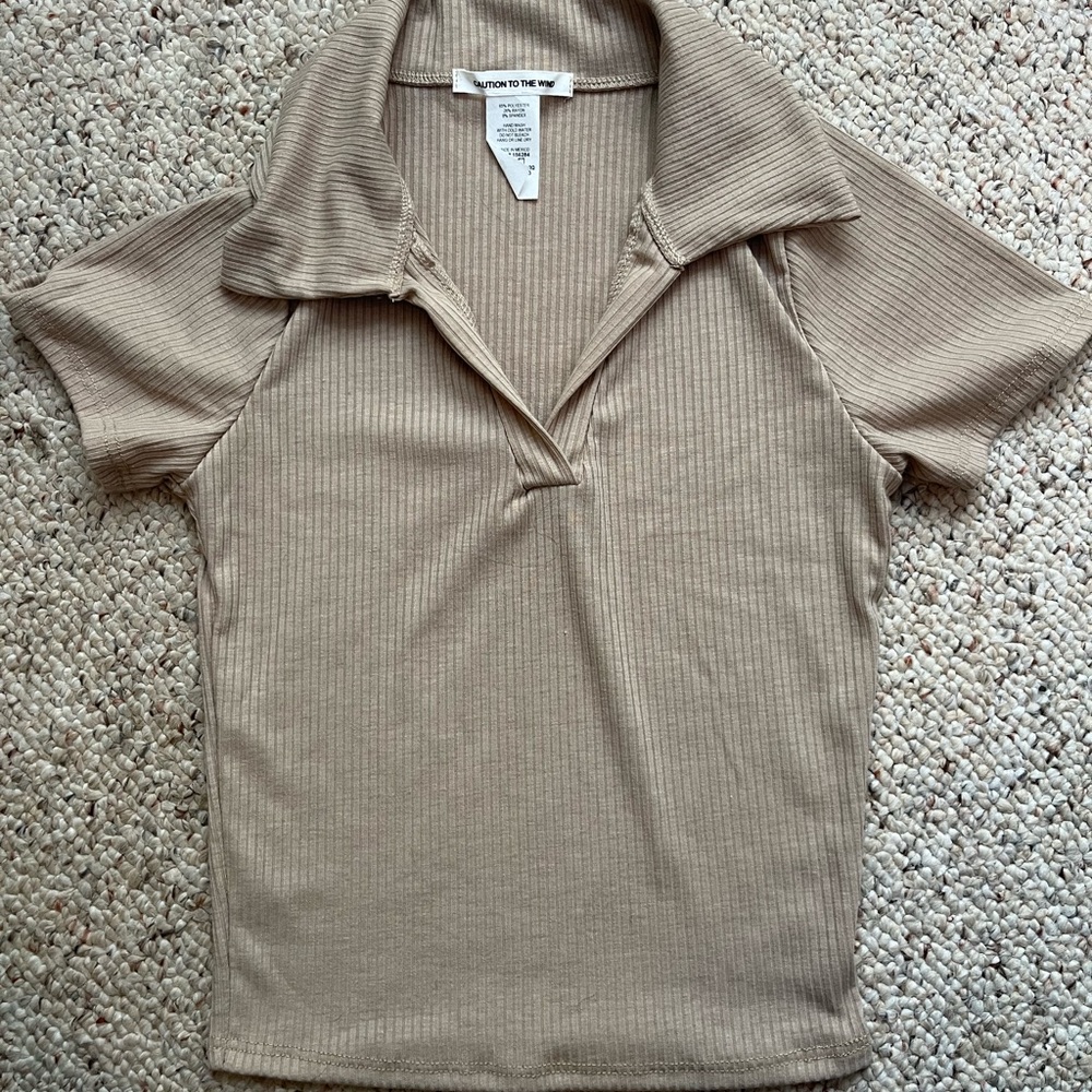Basic beige crop top